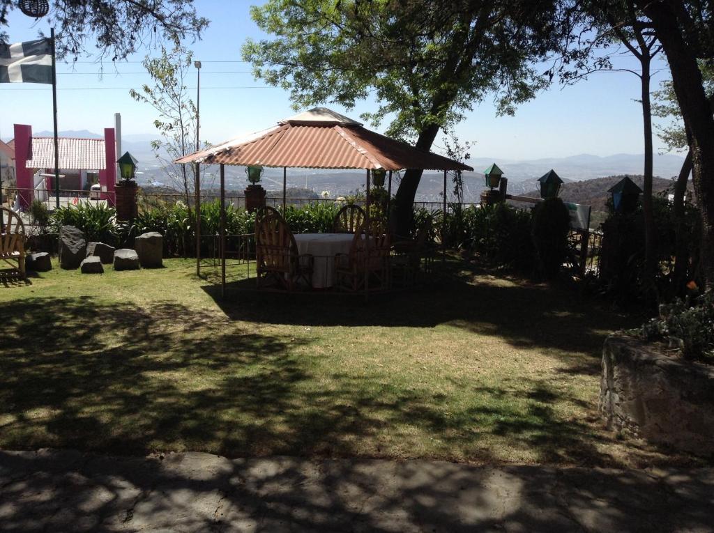 Hotel Villa Alpina El Chalet Pachuca Екстериор снимка